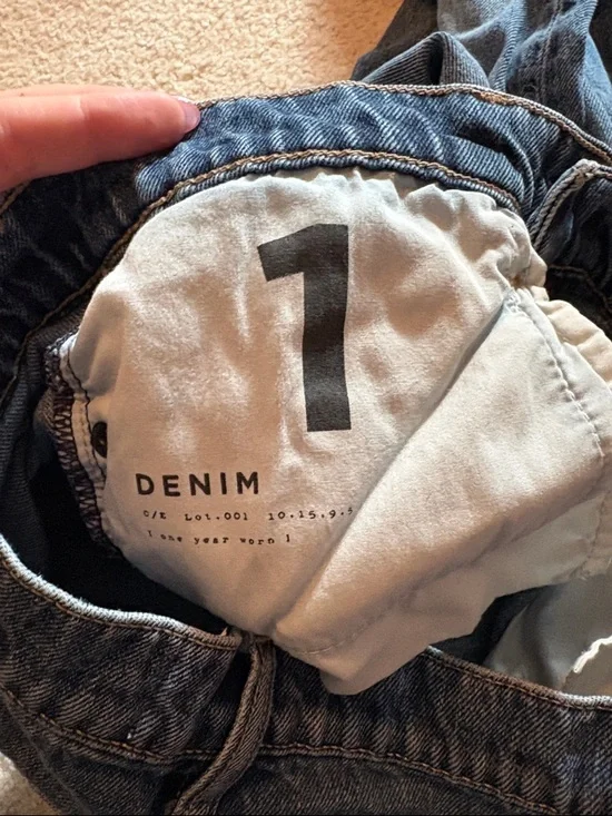 Current/Elliott Washed Dark Blue Straight Leg Jeans - Picture 5 of 6